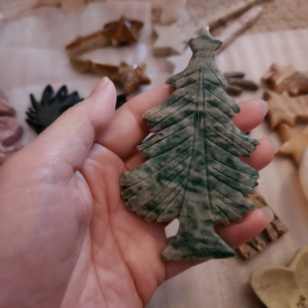 Tree Agate Winter Tree With Star - Picture 3 of 3